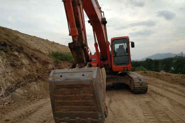 河北出售转让二手5000小时2011年斗山DH225LC挖掘机