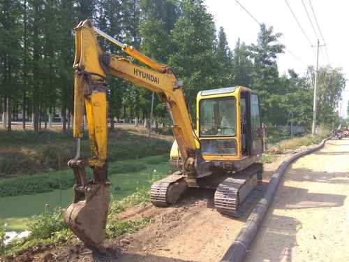 江苏出售转让二手18000小时2008年现代R55挖掘机