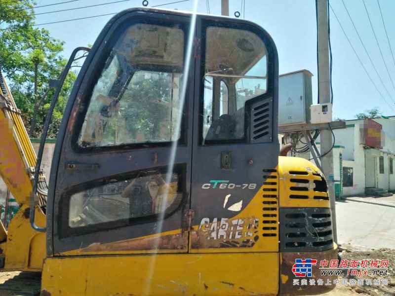 河南出售转让二手6000小时2010年卡特重工CT60挖掘机