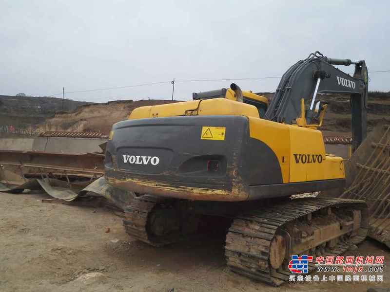 甘肃出售转让二手8000小时2009年沃尔沃EC210B挖掘机