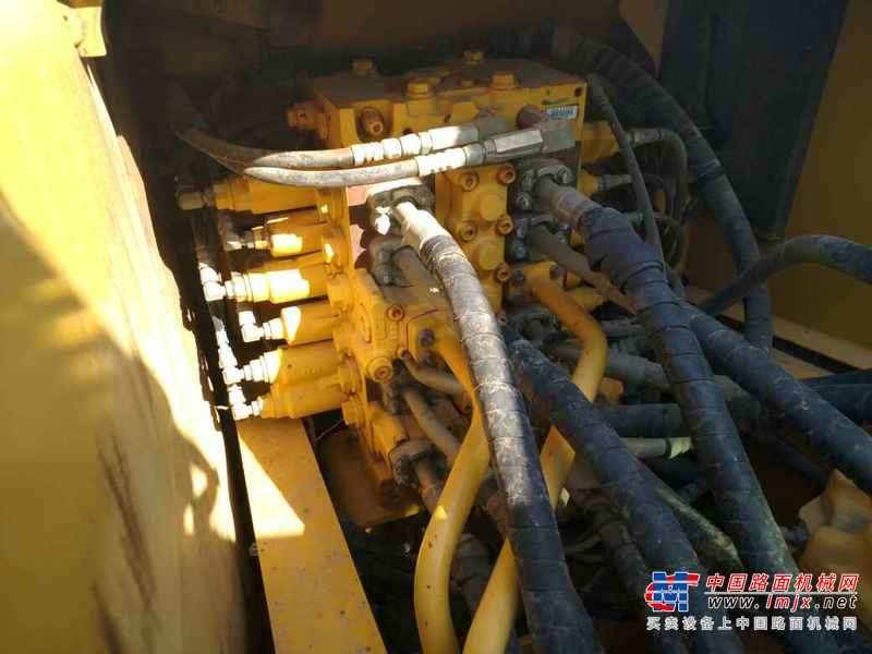 山东出售转让二手5000小时2012年小松PC210LC挖掘机