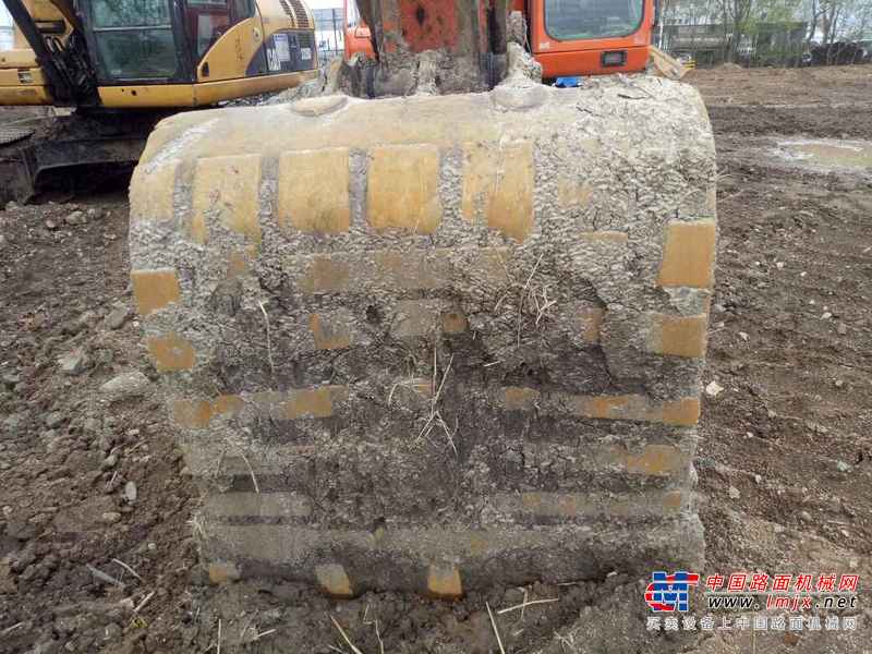 黑龙江出售转让二手8900小时2010年斗山DH225LC挖掘机