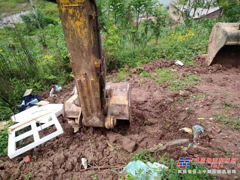 重庆出售转让二手7000小时2012年徐工XE80挖掘机