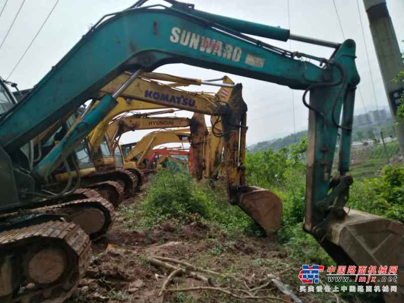 重庆出售转让二手10000小时2010年山河智能SWE70H挖掘机