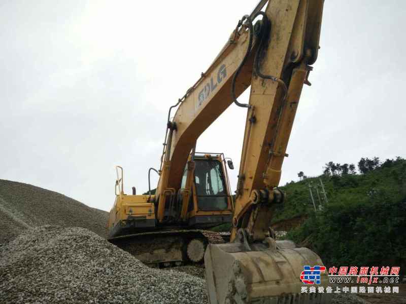 河南出售转让二手11000小时2011年临工LG6220挖掘机