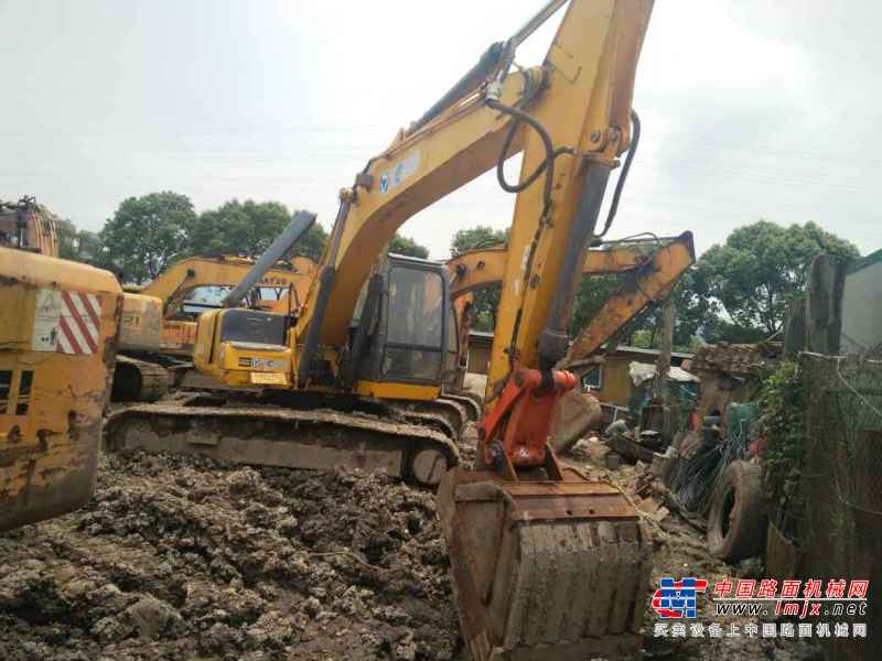 浙江出售转让二手9857小时2009年徐工XE215挖掘机