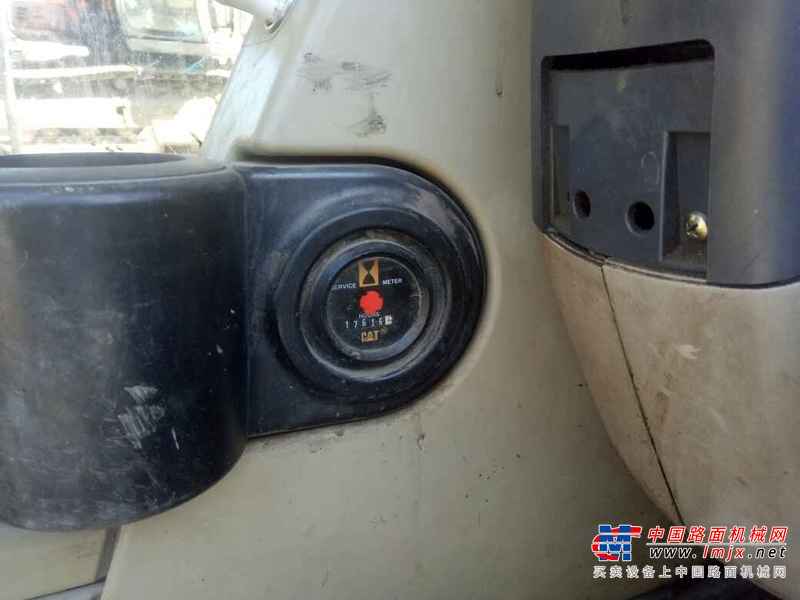 黑龙江出售转让二手20000小时2006年卡特彼勒320C挖掘机