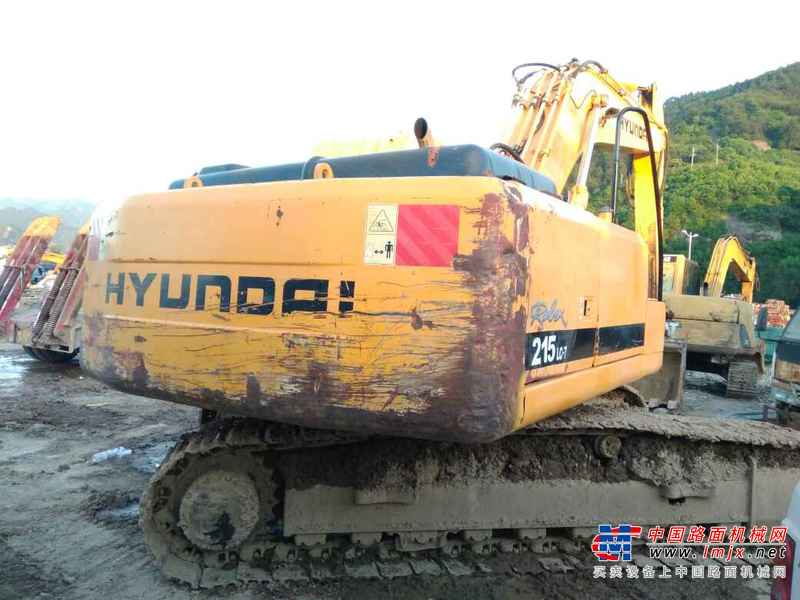 浙江出售转让二手8990小时2009年现代R225LC挖掘机