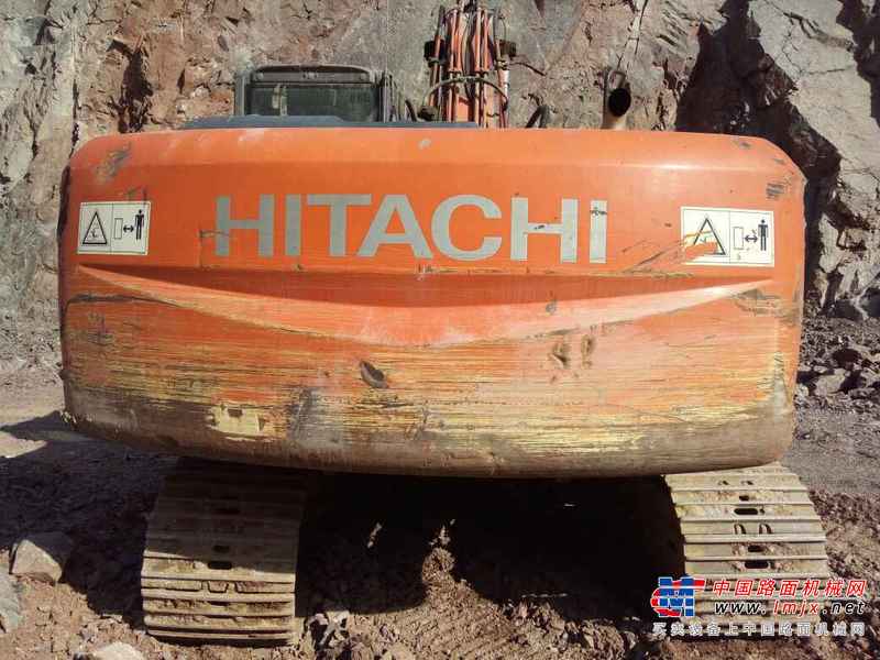 江西出售转让二手12000小时2010年日立ZX200挖掘机