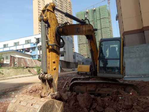 四川出售转让二手8000小时2012年徐工XE85C挖掘机