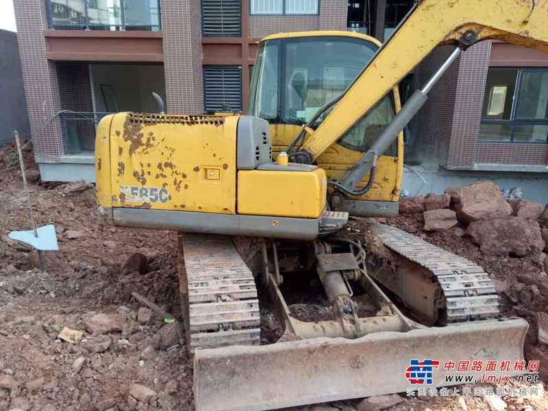 四川出售转让二手8000小时2012年徐工XE85C挖掘机