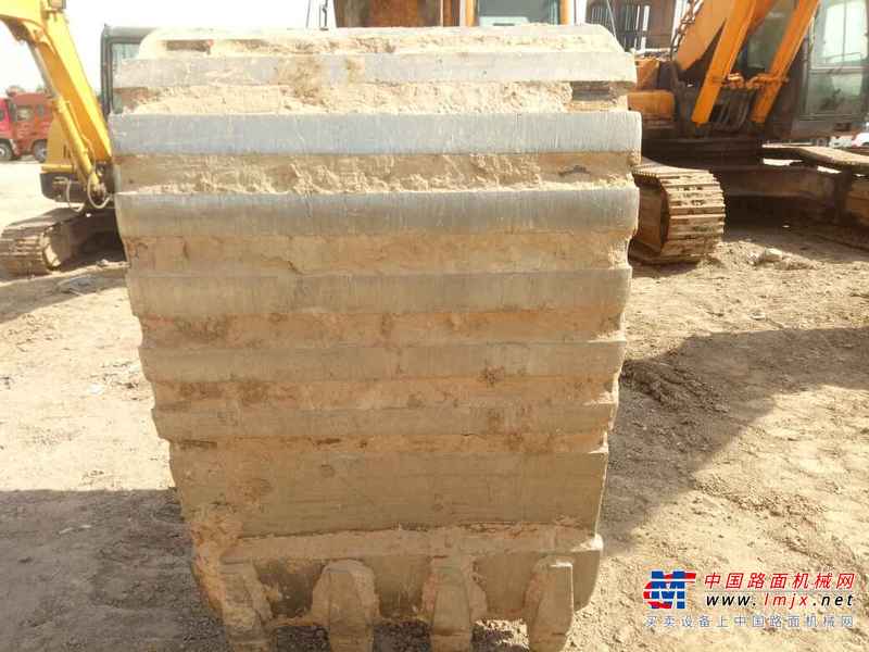 河南出售转让二手4000小时2013年现代R225LC挖掘机