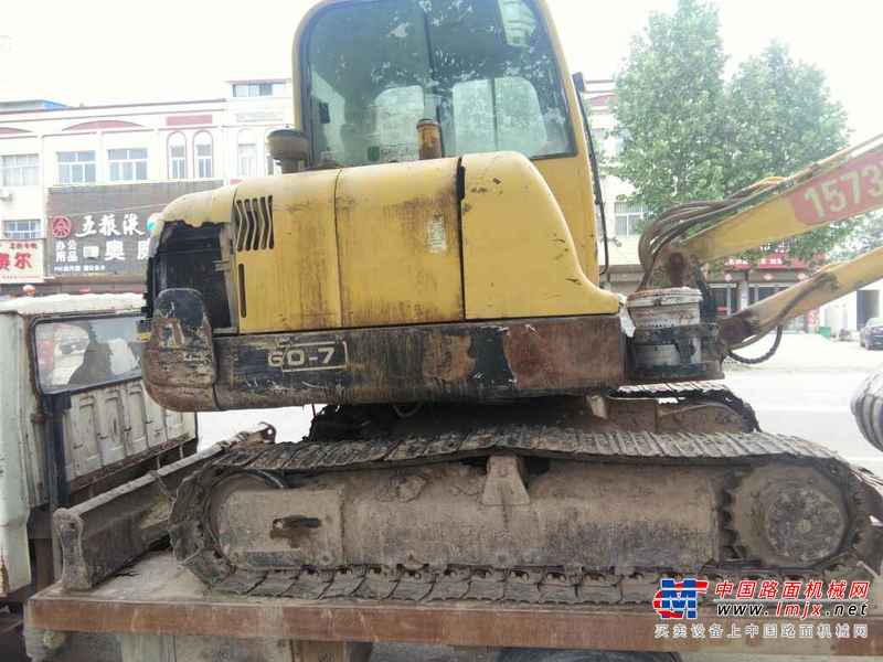 河南出售转让二手11000小时2007年现代R60挖掘机