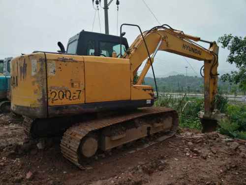 重庆出售转让二手7699小时2011年现代R110挖掘机