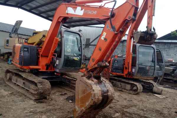 浙江出售转让二手7000小时2010年日立ZX70挖掘机