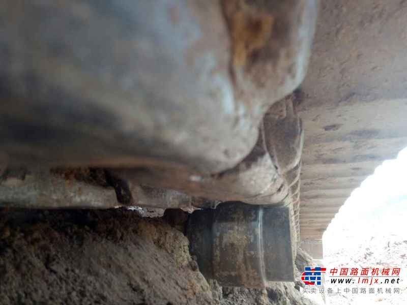 云南出售转让二手8650小时2012年日立ZX240挖掘机
