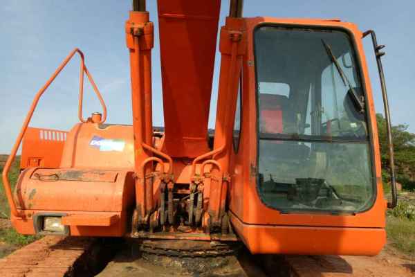 江西出售转让二手8000小时2009年斗山DH220LC挖掘机