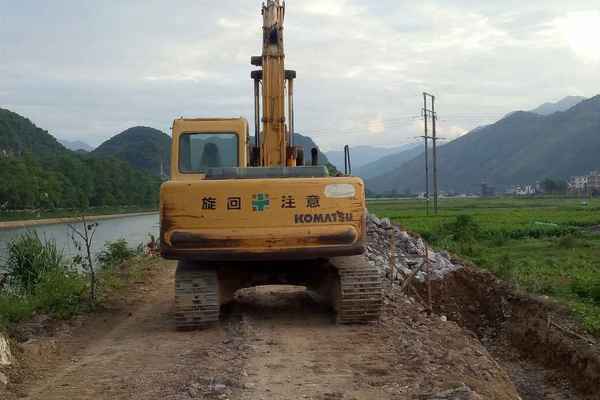 广东出售转让二手14212小时2005年小松PC120挖掘机