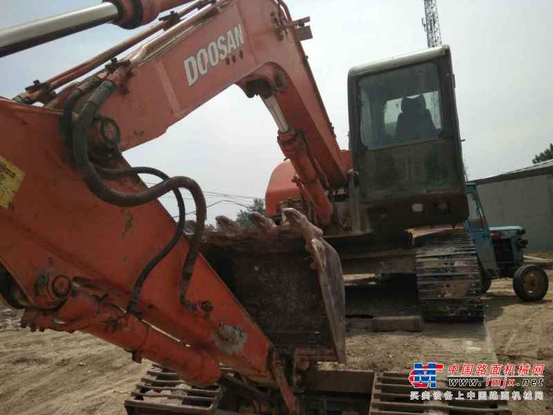 河北出售转让二手8000小时2010年斗山DH60挖掘机