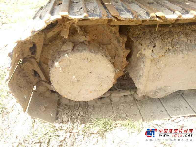 河南出售转让二手7000小时2010年龙工LG6060挖掘机