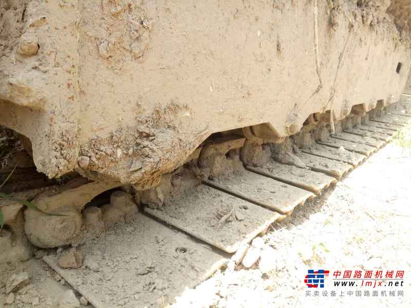 河南出售转让二手7000小时2010年龙工LG6060挖掘机