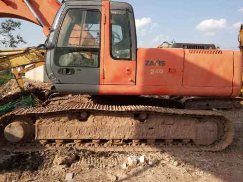 云南出售转让二手10000小时2010年日立ZX240LC挖掘机