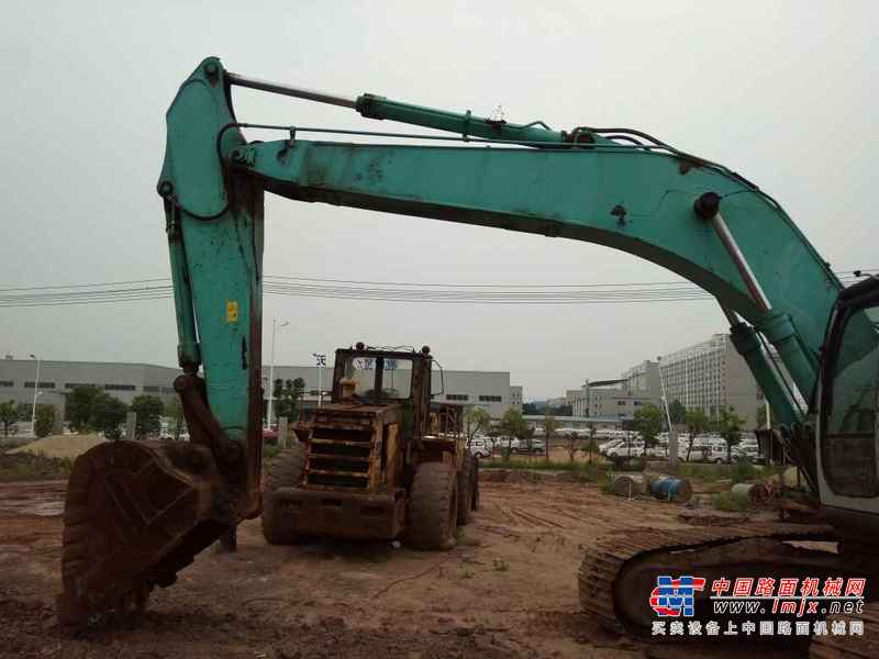 江西出售转让二手18000小时2005年神钢SK250LC挖掘机