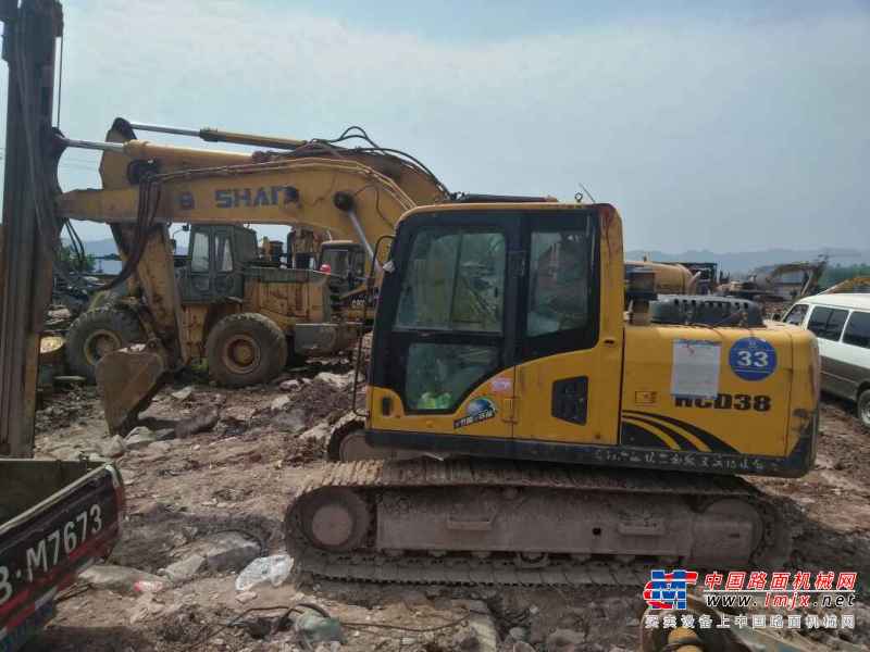 重庆出售转让二手3000小时2012年山重建机JCM913D挖掘机
