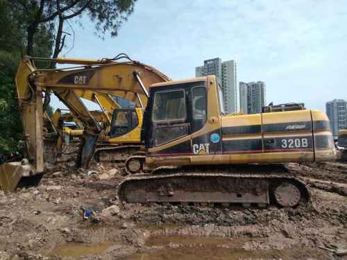 重庆出售转让二手20000小时2005年卡特彼勒320B挖掘机