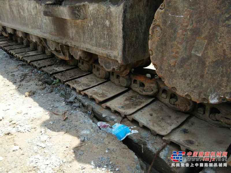 河南出售转让二手5000小时2011年现代R225LC挖掘机