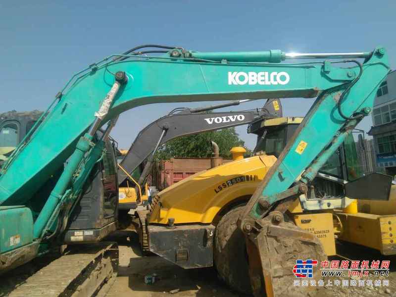 河南出售转让二手6523小时2009年神钢SK140LC挖掘机