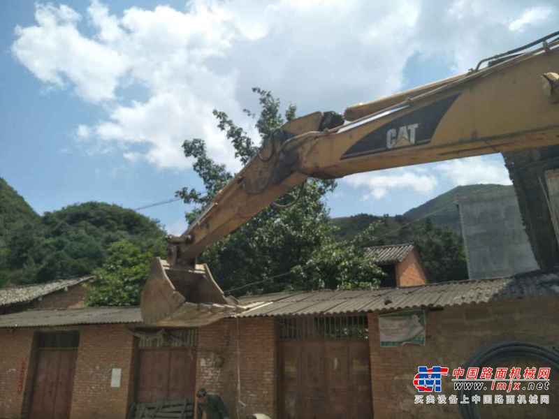 云南出售转让二手15000小时2006年卡特彼勒320C挖掘机