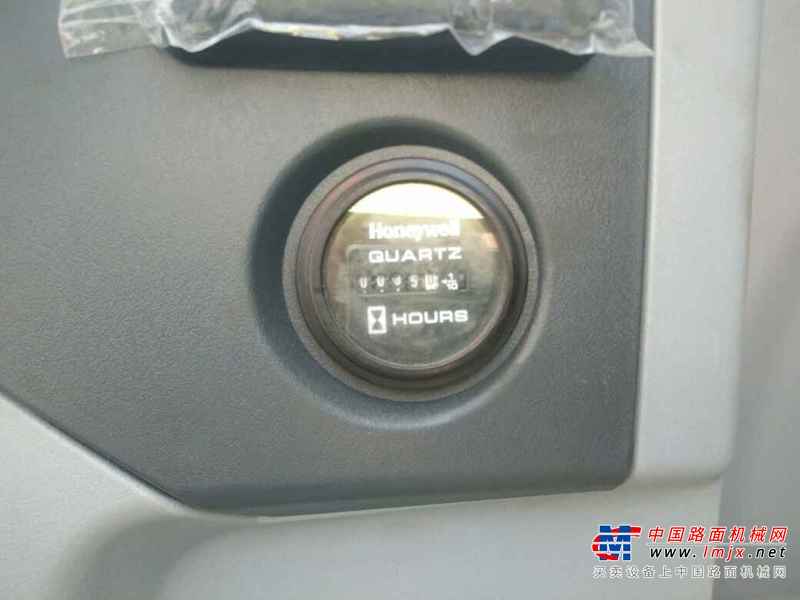 云南出售转让二手35小时2015年现代R225LC挖掘机