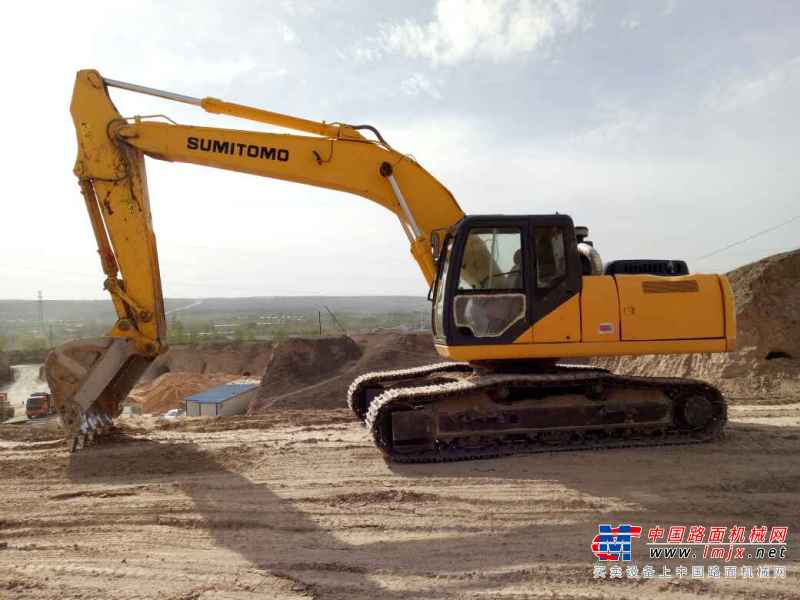 宁夏出售转让二手8000小时2011年住友SH240挖掘机