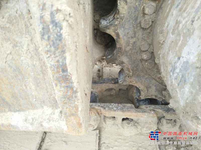 河南出售转让二手3533小时2011年现代R225LC挖掘机