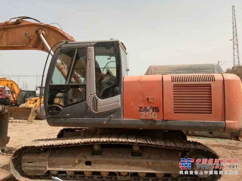 甘肃出售转让二手1小时2009年日立ZX240挖掘机