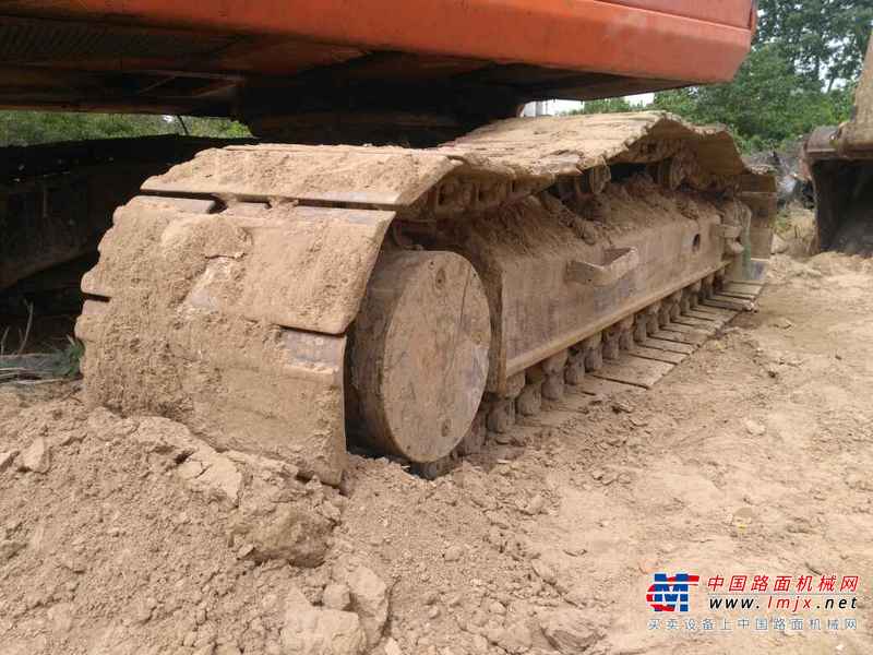 河南出售转让二手7400小时2010年斗山DH225挖掘机