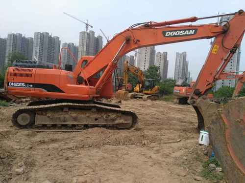 河南出售转让二手4580小时2012年斗山DH220LC挖掘机