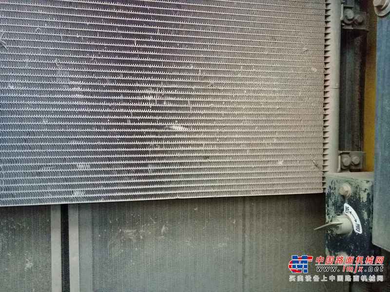 云南出售转让二手5300小时2013年神钢SK260LC挖掘机