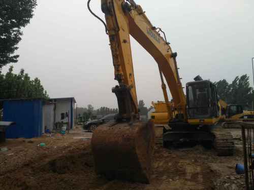 河南出售转让二手6800小时2009年沃得重工W2329挖掘机