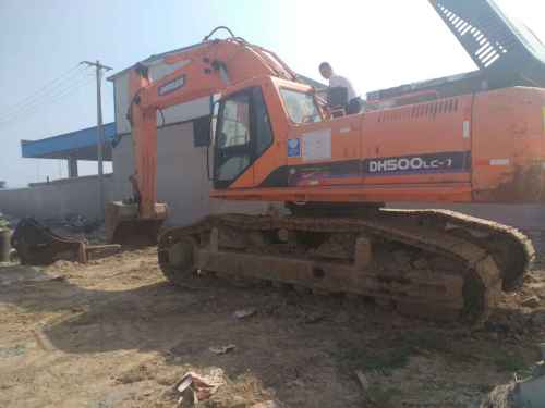 山东出售转让二手8000小时2011年斗山DH500LC挖掘机