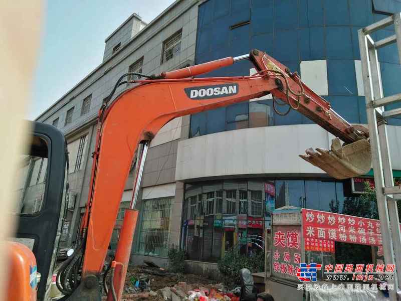 河南出售转让二手6600小时2011年斗山DH55挖掘机