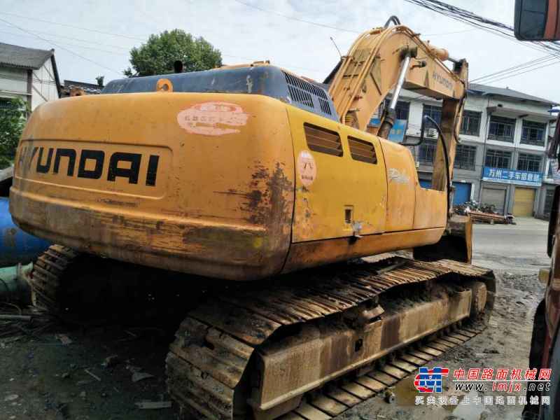 重庆出售转让二手16000小时2006年现代R220LC挖掘机