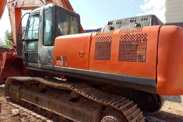 云南出售转让二手8000小时2010年日立EX350挖掘机