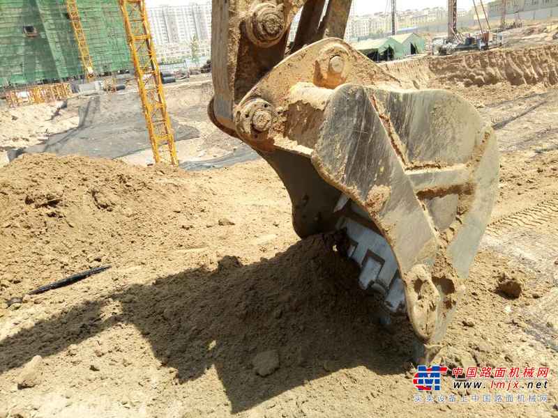 河南出售转让二手8000小时2010年山重建机JCM921D挖掘机