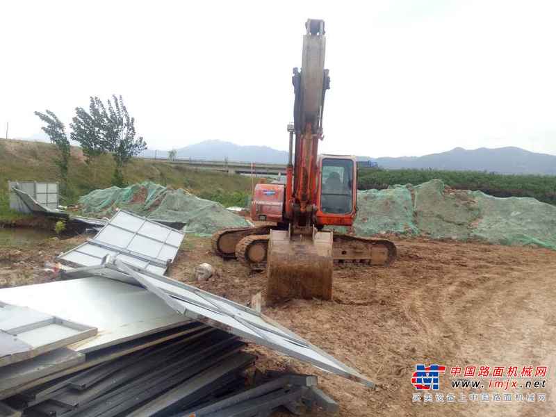 陕西出售转让二手7000小时2006年斗山DH220LC挖掘机