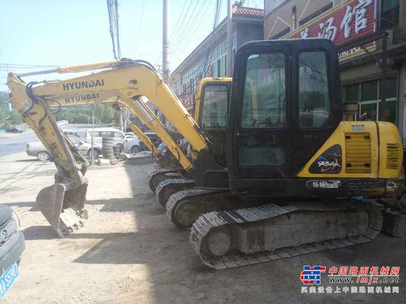 山东出售转让二手8000小时2010年现代R55挖掘机