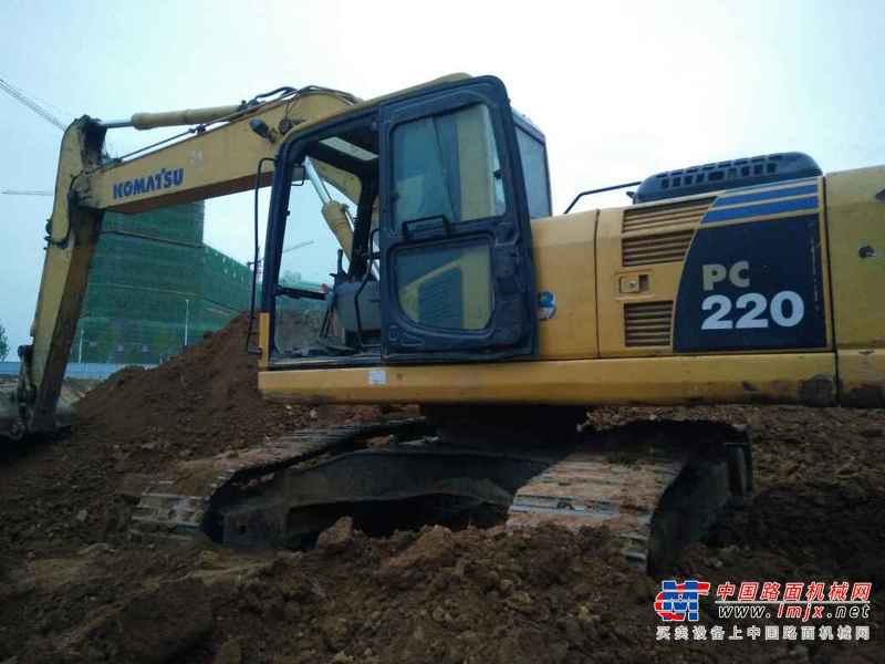 河南出售转让二手8600小时2012年小松PC220挖掘机