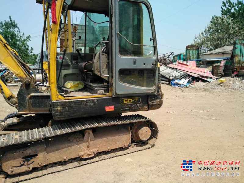 河南出售转让二手10000小时2008年现代R60挖掘机