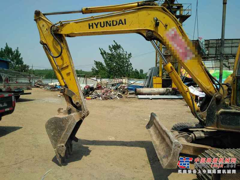 河南出售转让二手10000小时2008年现代R60挖掘机